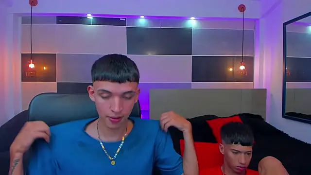 Snapshot of Juan_Nd_Steven chatting on 03.22.25 Juan Nd Steven online show from 03.22.25