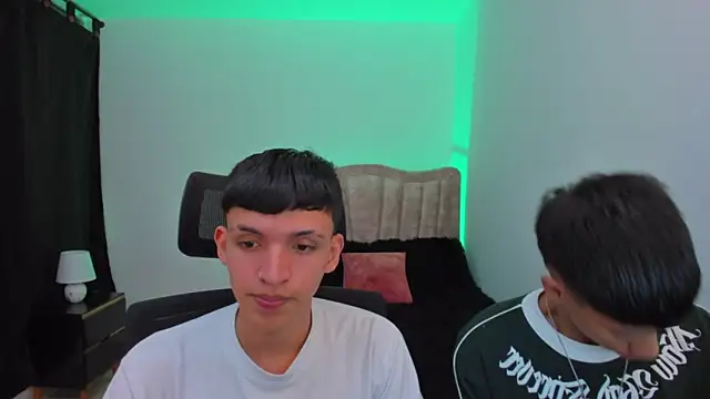 Snapshot of Juan_Nd_Steven chatting on 09.11.25 Juan Nd Steven online show from 09.11.25