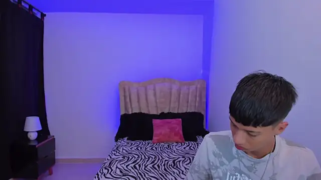 Snapshot of Juan_Nd_Steven chatting on 09.12.25 Juan Nd Steven online show from 09.12.25