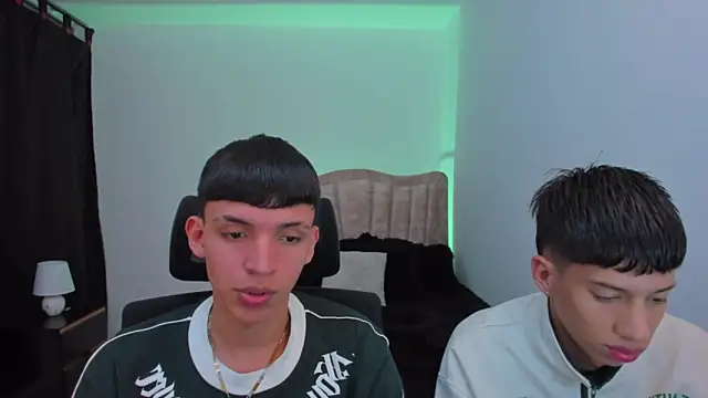 Snapshot of Juan_Nd_Steven chatting on 09.13.25 Juan Nd Steven online show from 09.13.25