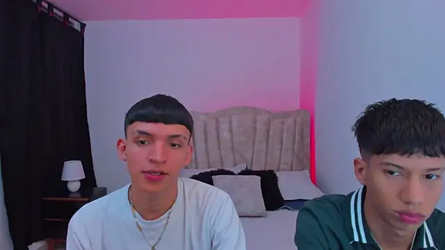 Snapshot of Juan_Nd_Steven chatting on 10.11.25 Juan Nd Steven online show from 10.11.25