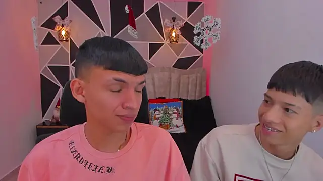 Snapshot of Juan_Nd_Steven chatting on 12.04.25 Juan Nd Steven online show from 12.04.25