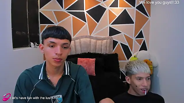 Snapshot of Juan_Nd_Steven chatting on 07.17.26 Juan Nd Steven online show from 07.17.26
