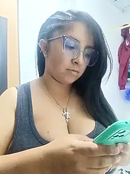  Angelinaandrade  online show from 11.26.25