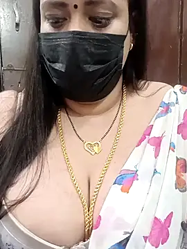 Snapshot of ashikaa_r chatting on 01.17.25 ashikaa r online show from 01.17.25