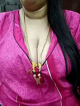 Snapshot of ashikaa_r chatting on 01.30.25 ashikaa r online show from 01.30.25