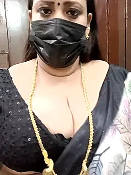 Snapshot of ashikaa_r chatting on 02.27.25 ashikaa r online show from 02.27.25