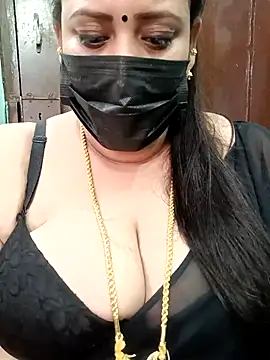 Snapshot of ashikaa_r chatting on 03.02.25 ashikaa r online show from 03.02.25