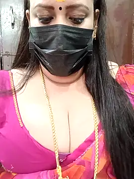 Snapshot of ashikaa_r chatting on 03.03.25 ashikaa r online show from 03.03.25