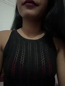 Snapshot of Hot_Goldengirl chatting on 10.11.25 Hot Goldengirl online show from 10.11.25