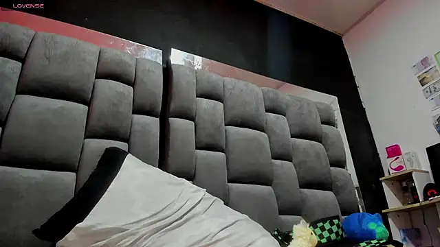 Snapshot of luisa16xxx chatting on 03.23.25 luisa16xxx online show from 03.23.25