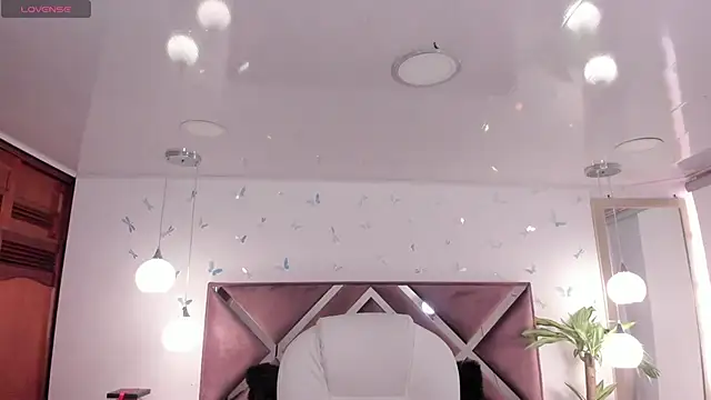  Antonnela  online show from 11.19.25