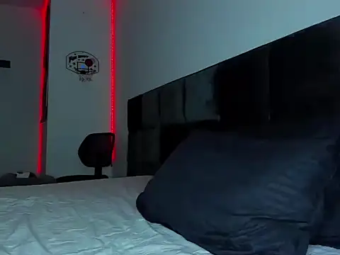 Alexander Martines online show from 11.25.25