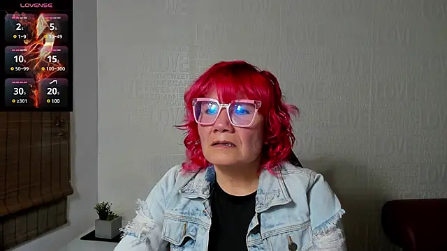 Salomeediaz  online show from 01.24.25