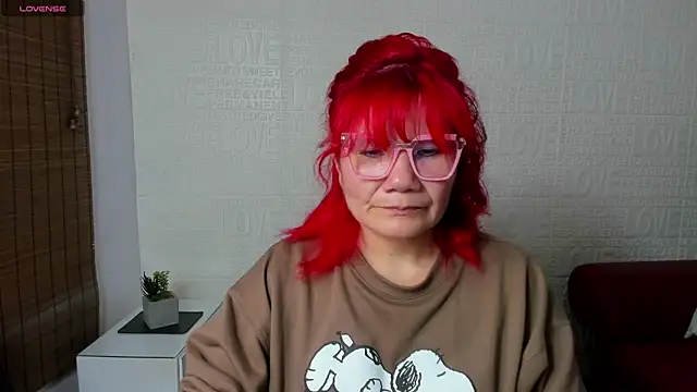 Salomeediaz  online show from 01.30.25