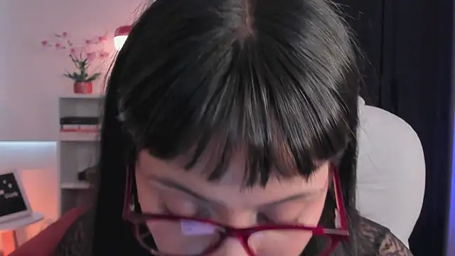 nahiapaws online show from 04.01.26