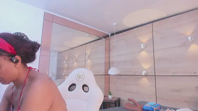 martina touss online show from 02.18.26