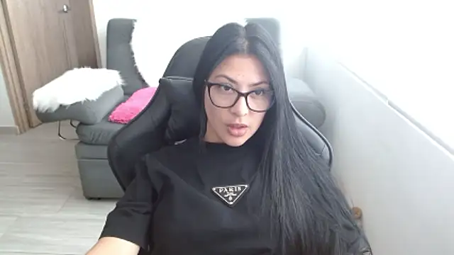 Charlotte cute18 online show from 05.15.26