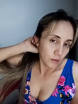 Isabel23zr online show from 12.14.24