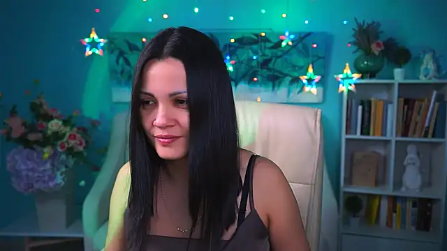 KarolinaRobinson online show from 12.06.24