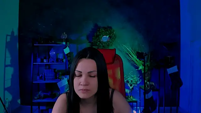 KarolinaRobinson online show from 12.21.24