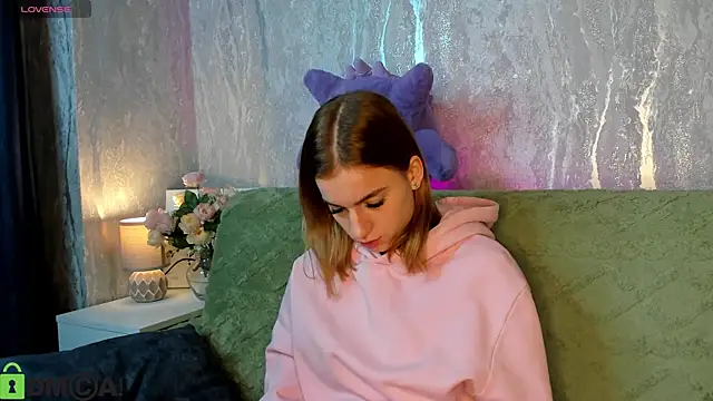 Stacey Brown online show from 12.19.25