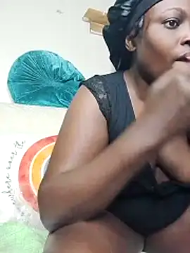 melaninebony1 online show from 03.25.26