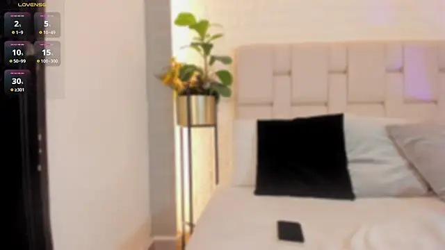 Snapshot of Natasha_Smith09 chatting on 02.28.25 Natasha Smith09 online show from 02.28.25