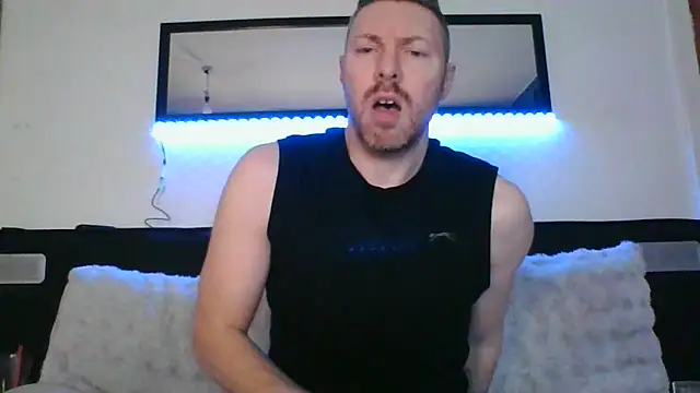 Snapshot of Fit4fun24 chatting on 03.13.26 Fit4fun24 online show from 03.13.26