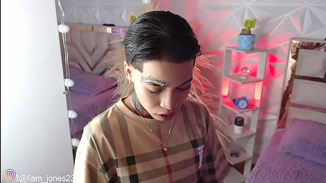 Jonesliam23 online show from 10.03.25