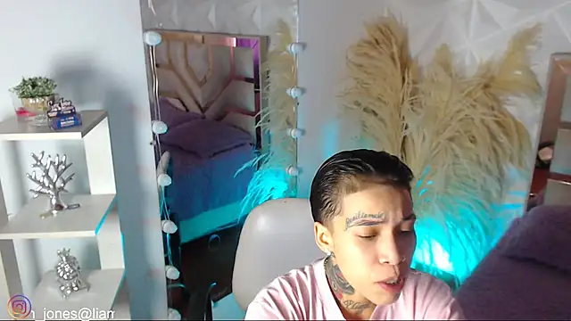 Jonesliam23 online show from 02.16.26