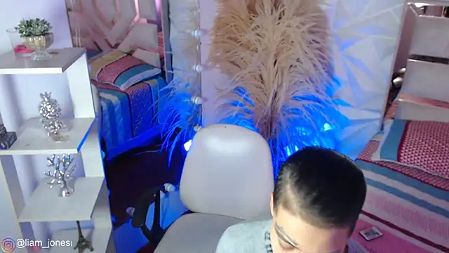 Jonesliam23 online show from 03.28.26