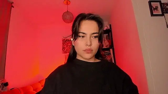 Snapshot of sol__angel chatting on 03.10.25 sol angel online show from 03.10.25