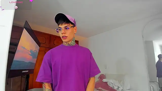 Jordyrodriiguez online show from 02.13.25