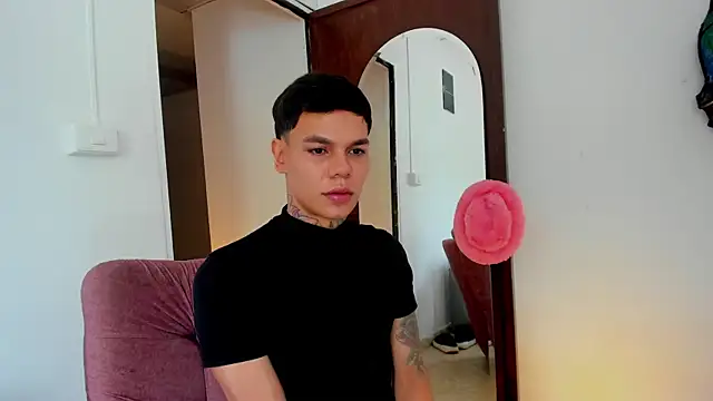 Jordyrodriiguez online show from 10.28.25