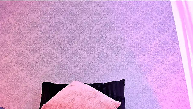 Snapshot of CatrinaRossi chatting on 02.06.25 CatrinaRossi online show from 02.06.25