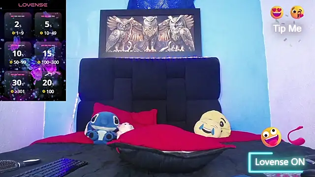 Snapshot of Richi_horny chatting on 02.19.25 Richi horny online show from 02.19.25