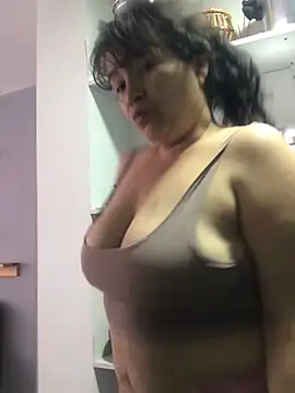 Sweeetness Milf online show from 12.19.24