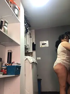 Sweeetness Milf online show from 02.20.25