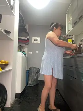 Sweeetness Milf online show from 09.14.25