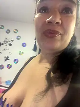 Sweeetness Milf online show from 10.26.25