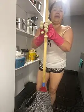 Sweeetness Milf online show from 11.14.25