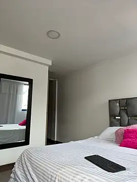 LauraCadwell online show from 01.16.26