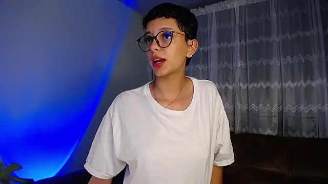 Snapshot of peyton_golden1 chatting on 01.27.25 peyton golden1 online show from 01.27.25