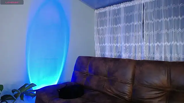 Snapshot of peyton_golden1 chatting on 02.07.25 peyton golden1 online show from 02.07.25