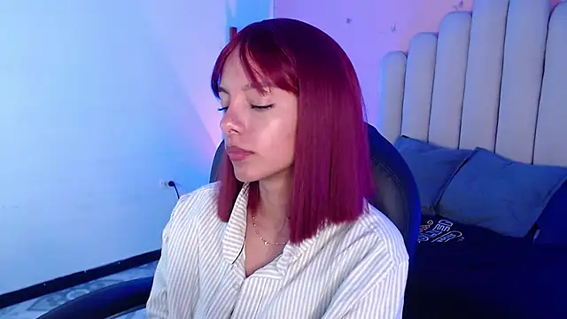 Snapshot of peyton_golden1 chatting on 10.04.25 peyton golden1 online show from 10.04.25