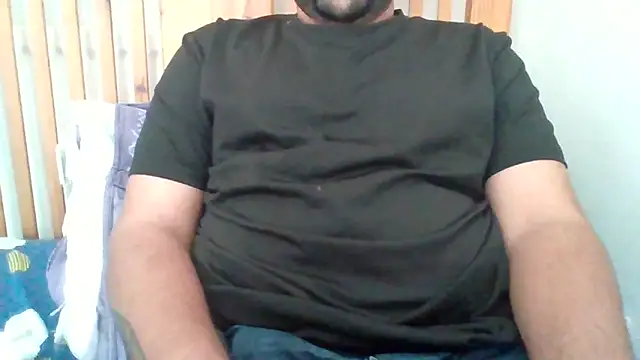 Snapshot of whoreboi98 chatting on 06.17.26 whoreboi98 online show from 06.17.26