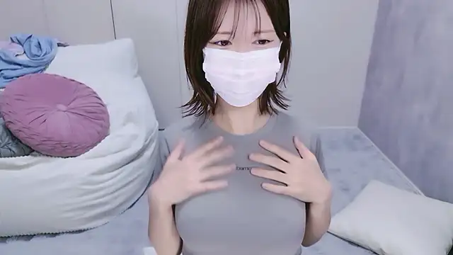 Snapshot of TsukasaSakai chatting on 05.16.26 TsukasaSakai online show from 05.16.26