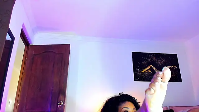 KimberlyBanks2 online show from 03.17.25