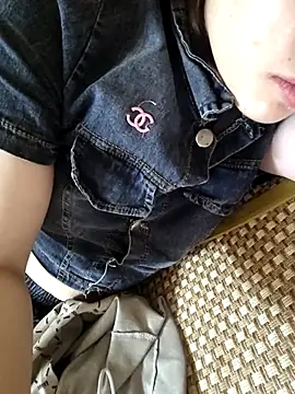 Snapshot of Wettpussyxx chatting on 09.19.25 Wettpussyxx online show from 09.19.25